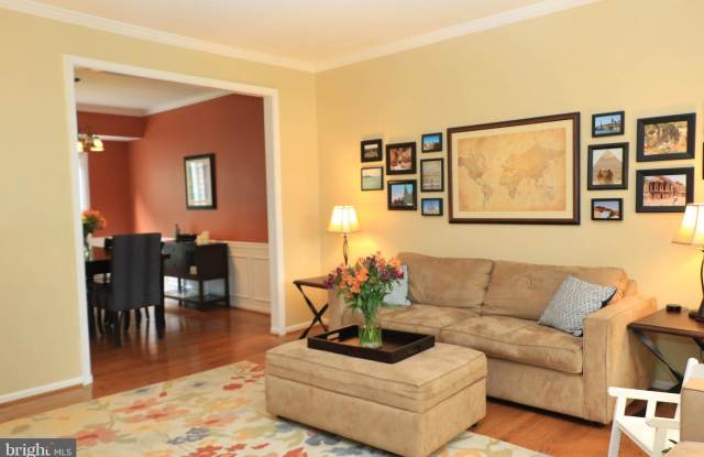 13243 PLEASANT GLEN COURT Gallery 4
