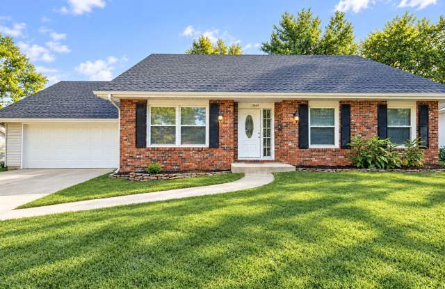 4 Bedroom | 2.5 Bath | 2 Car Garage | Springfield MO | Pets Welcomed! Gallery 1