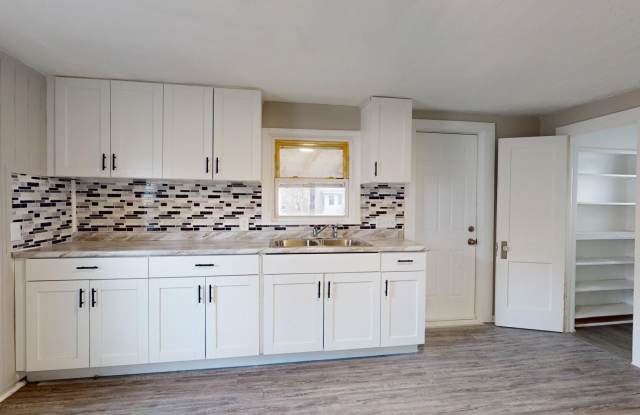 Clark / Fulton Area - 3 Bedroom Single Family Home - 3147 West 70th Street, Cleveland, OH 44102