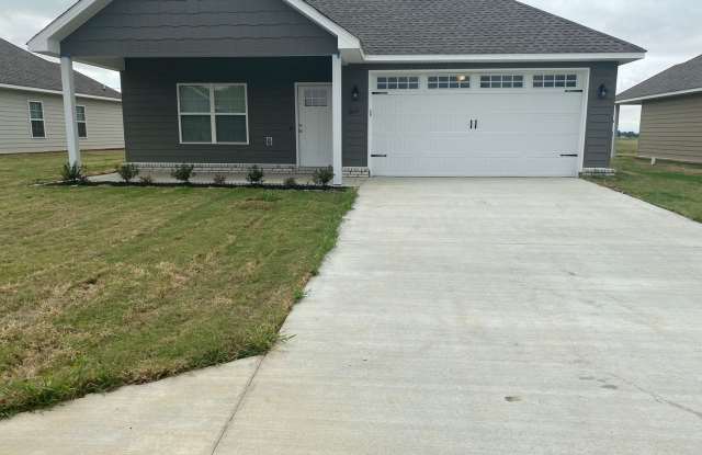 3 Bedroom, 2 Bath Home in Valley View - PRE LEASE FOR OCTOBER photos photos
