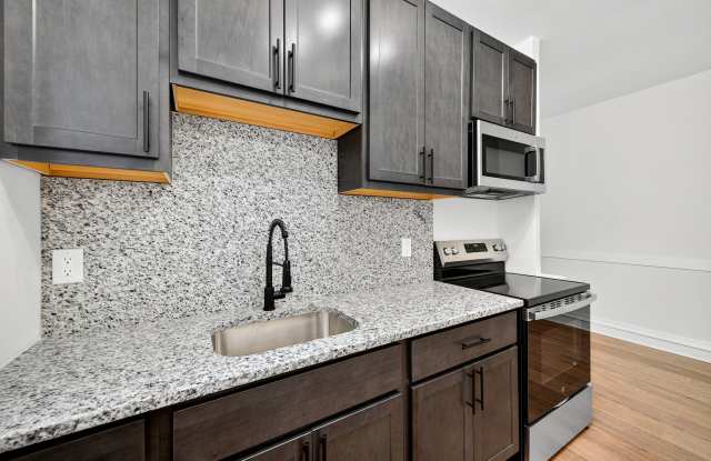 5803 South Kingshighway Boulevard photos photos