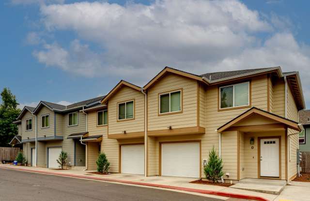Lindsay Townhomes Gallery 3