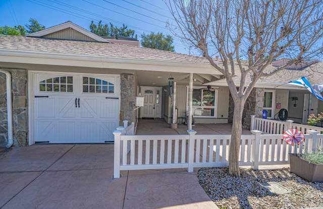 55+ Friendly Valley Community 2 Bedroom Single Story Home! photos photos
