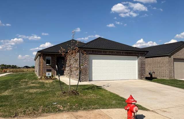 Cozy Up & Bake This Fall!! Sign by 10/15 & Get a KitchenAid Mixer + $250 Visa Gift Card! | Brand-New 4-Bedroom, 2 Bathroom Home in Yukon! Gallery 3
