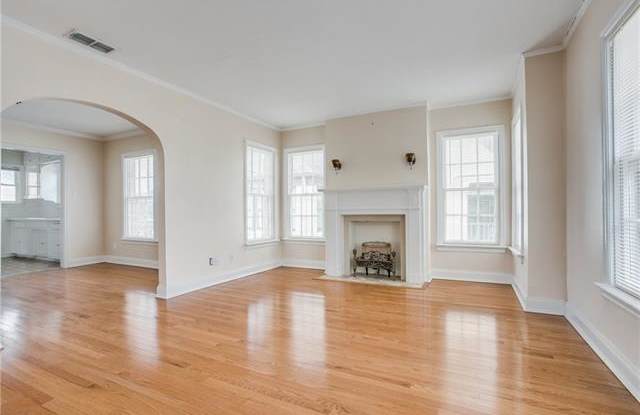 2617 Abrams Road Gallery 4