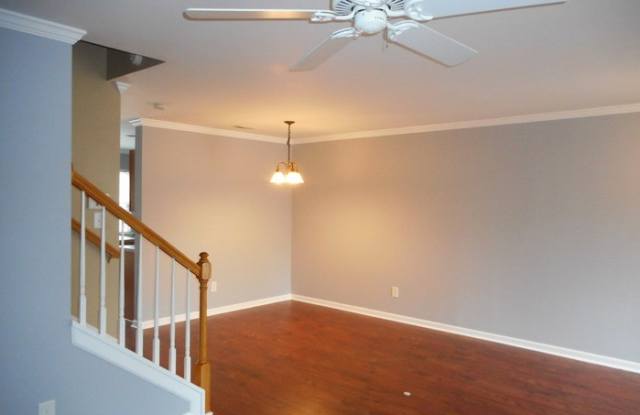 675 Rock Lake Glen Gallery 3