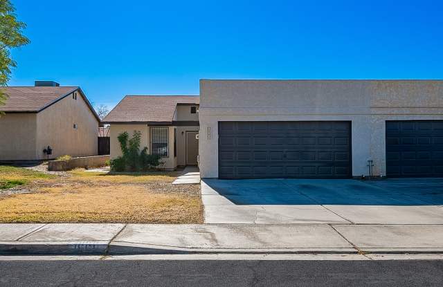 Condo for Rent - 1665 West 14th Street, Yuma, AZ 85364