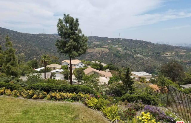 2546 WESTRIDGE Road - 2546 N Westridge Road, Los Angeles, CA 90049