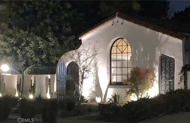 10447 Whipple Street Gallery 2