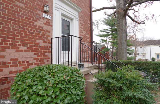 3736 HOLMES LANE Gallery 2