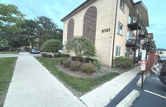 8701 W FOSTER Avenue photos photos