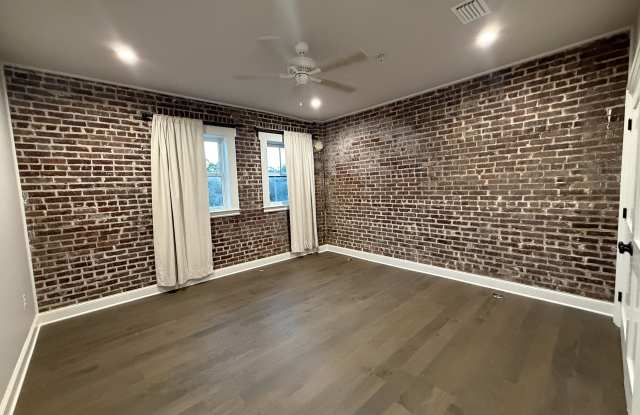102 N Alston St Unit 203 Gallery 3