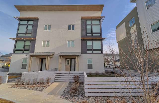 Executive 3 story Townhouse in Downtown Daybreak photos photos