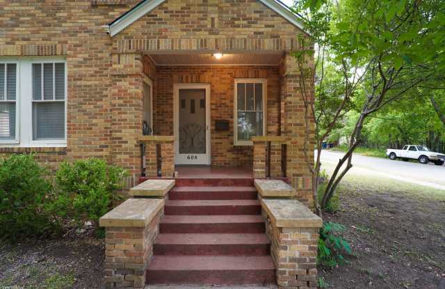 608 Carolyn Ave Gallery 4