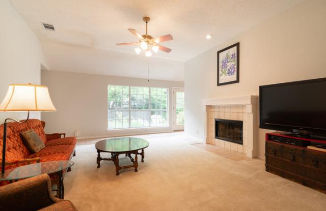 2509 Goldfinch Drive Gallery 4