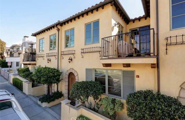514 Manhattan Beach Boulevard Gallery 2