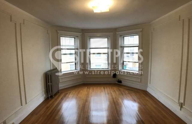 92 Maple St. photos photos