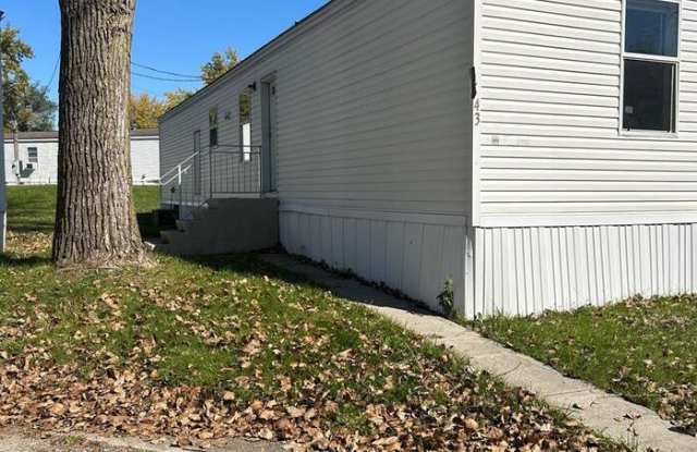 1710 South Walnut Street - 1710 South Walnut Street, Hartford City, IN 47348