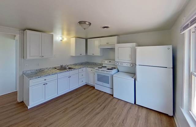 Spacious 2 Bedroom Apartment Gallery 3