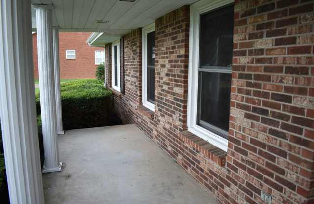 Situated in the heart of Sango, massive lot, and includes a fully finished & recently remodeled basement. Gallery 3