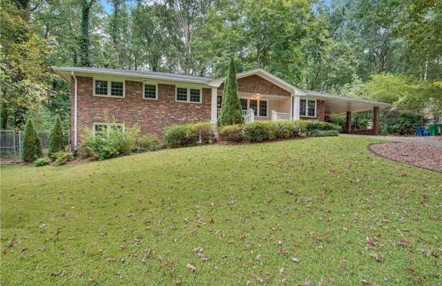 3003 Medinah Court Gallery 3