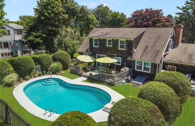 569 Turner Road - 569 Turner Road, Newport East, RI 02842 569 Turner Road - 569 Turner Road, Newport East, RI 02842