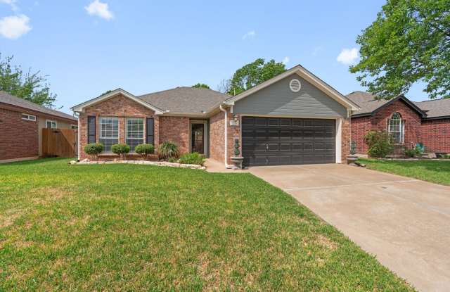 Wonderfully Maintained Home in the Katy Crossing Gallery 3