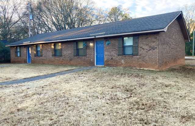 1013 New Lacy ST 6 photos photos