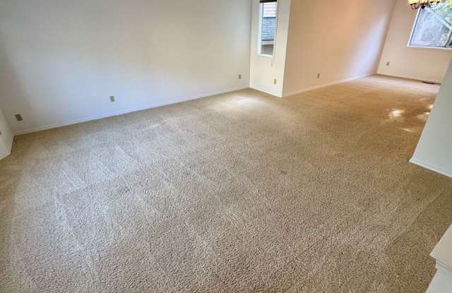 Spacious 4-Bedroom Mountain Park Home with A/C, Fenced Yard & 2-Car Garage Gallery 3