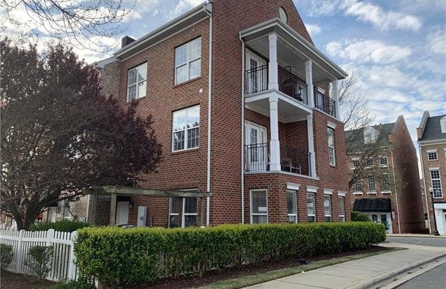 137 Market Place Avenue - 137 Market Place Ave, Mooresville, NC 28117