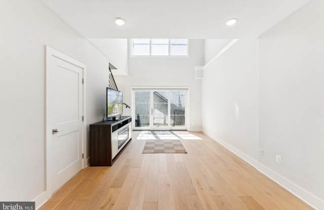 1705 TRINIDAD AVENUE NE photos photos