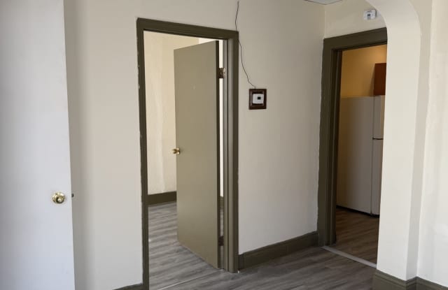 1404 Jackson Street - 1 Gallery 2