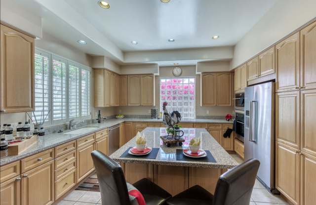 6125 N 31ST Court Gallery 3