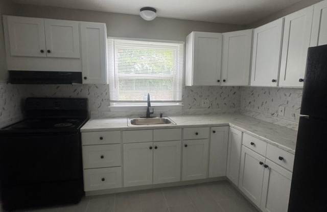385 Blake Street - 1 photos photos
