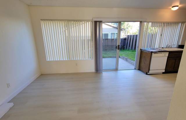 3-Bedroom Oceanside Condo Just 6 Miles from the Beach! Gallery 4