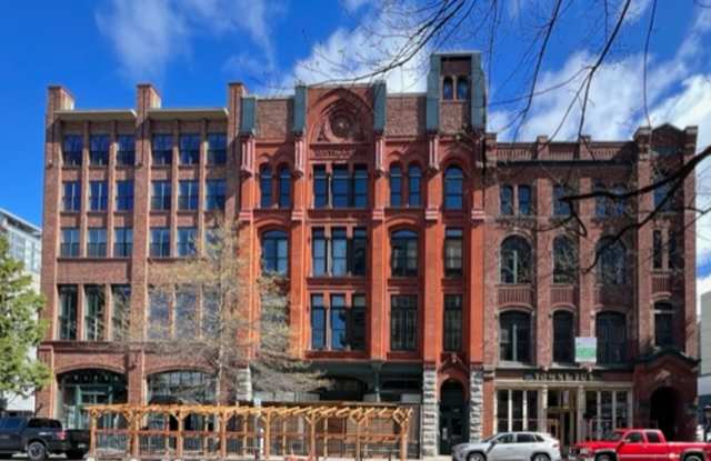 Belltown Loft Condo - 2324 1st Avenue, Seattle, WA 98121