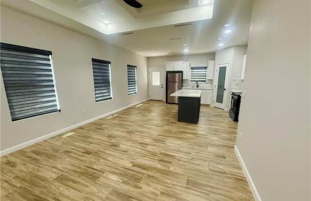 3004 W Citrine Street Gallery 3