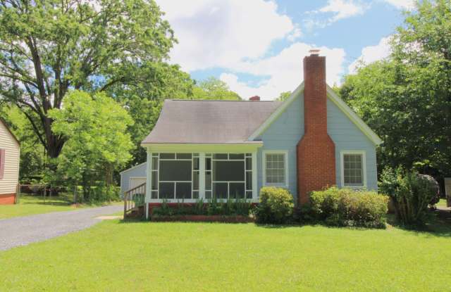 Charming 3 bedroom in Commonwealth! photos photos