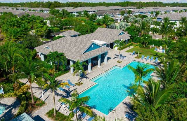 Luxury Naples 2-Bed Home Minutes to Downtown & Beaches | Resort-Style Amenities photos photos