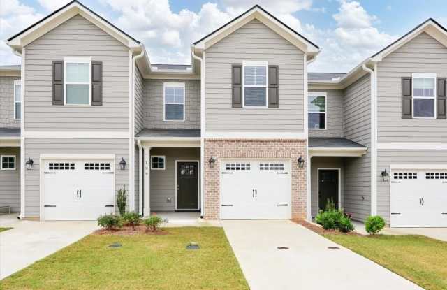 139 Chastain Drive Gallery 2
