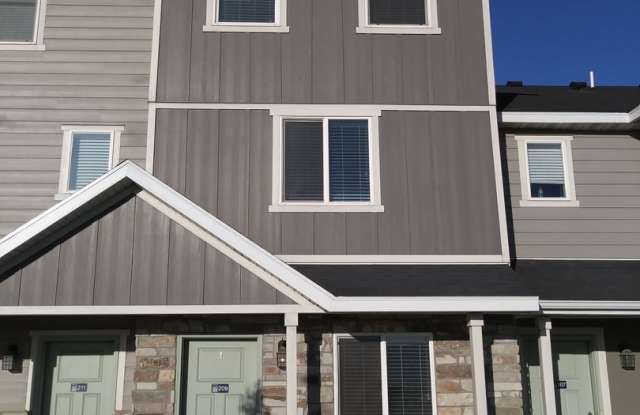 Beautiful 3 bed 2.5 bath townhome in Vineyard photos photos