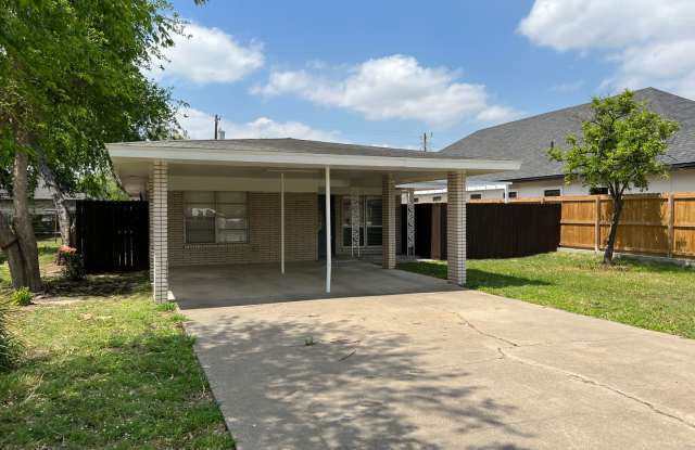 Beautiful 4bed/3 bath Home in McAllen photos photos