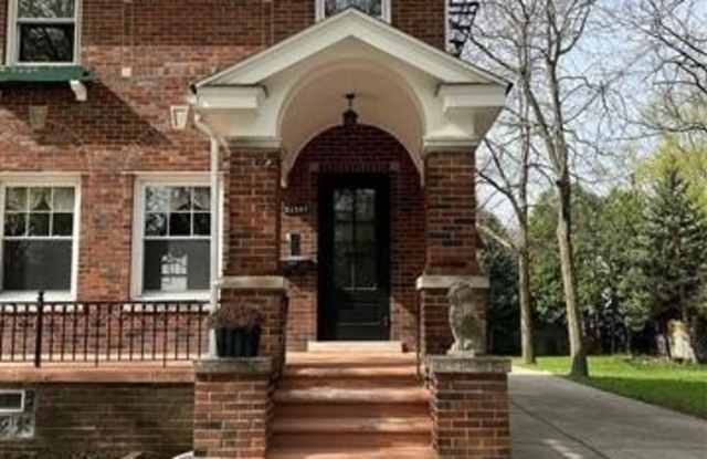 21507 Edna Street Gallery 1