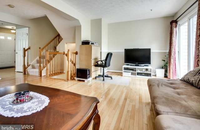 8875 PAPILLON DRIVE Gallery 4
