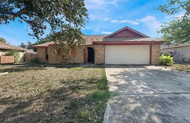 3021 Hummingbird Avenue photos photos