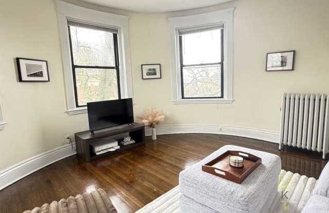 1963 Commonwealth Ave. Gallery 3