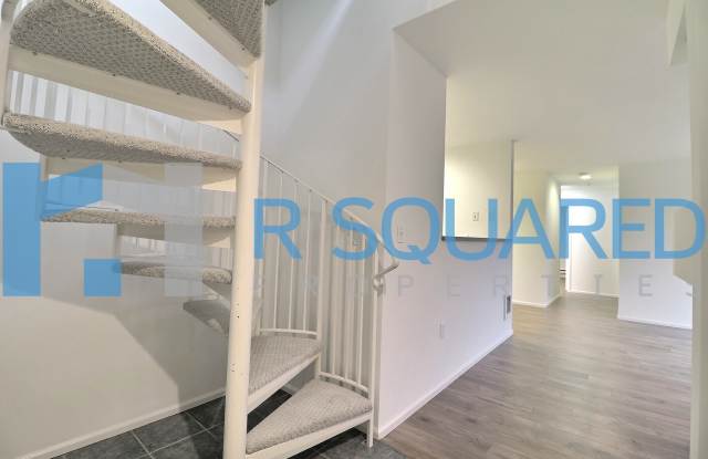4332 9th Avenue NEUnit B Gallery 2
