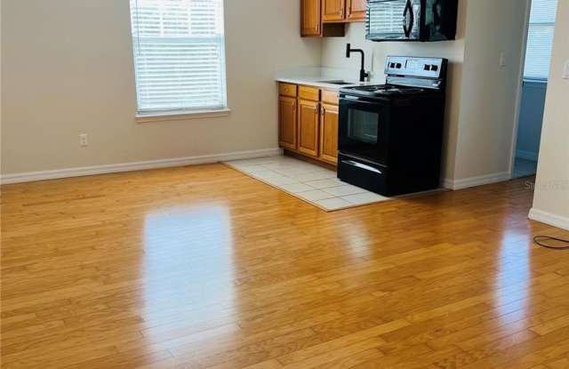 114 B EASTPARK DRIVE photos photos
