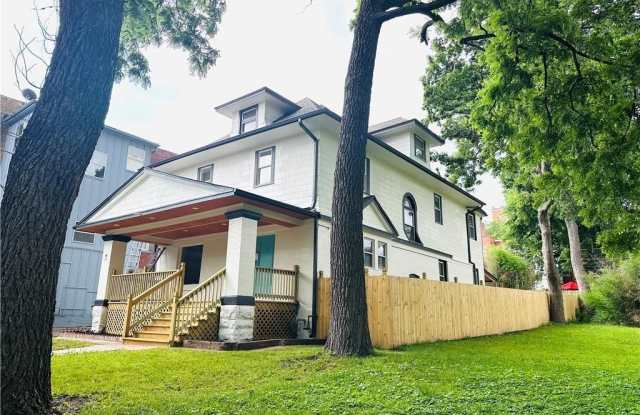 3538 Wyandotte Street photos photos