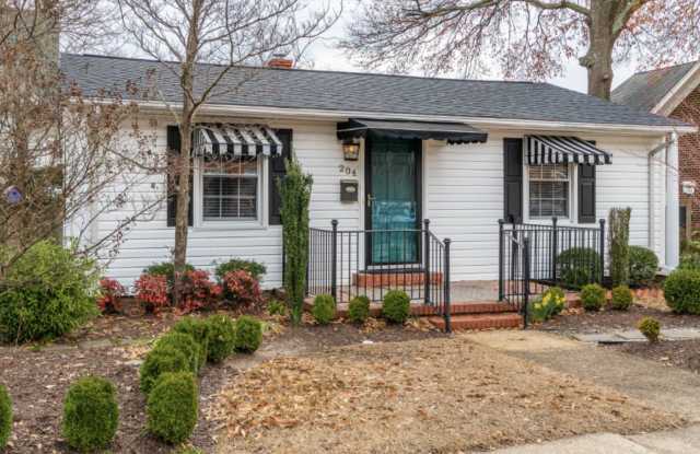 204 North Johnson Street - 204 North Johnson Street, Benson, NC 27504